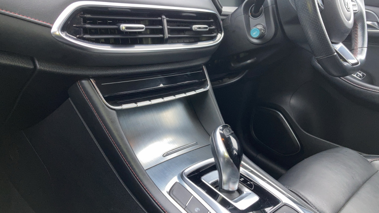 MG Hs 1.5 T-GDI Excite 5dr DCT Petrol Hatchback